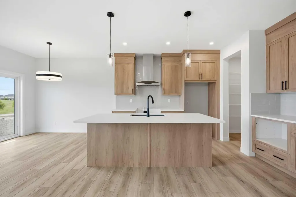 349 Dawson Wharf Road Chestermere AB T1X 2W4