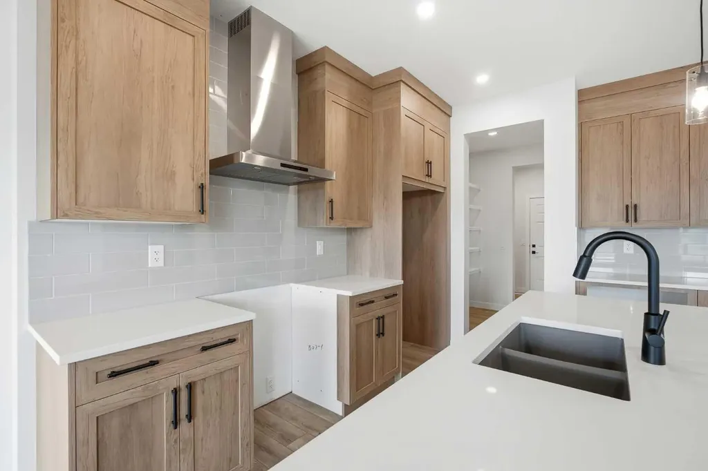 349 Dawson Wharf Road Chestermere AB T1X 2W4