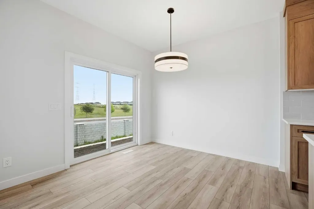 349 Dawson Wharf Road Chestermere AB T1X 2W4