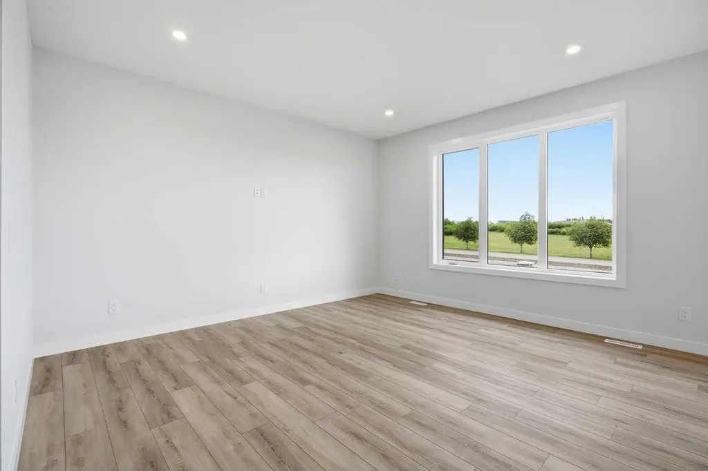 349 Dawson Wharf Road Chestermere AB T1X 2W4