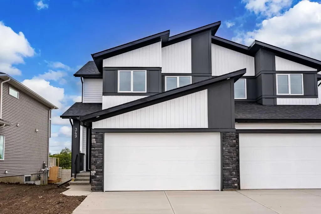 349 Dawson Wharf Road Chestermere AB T1X 2W4