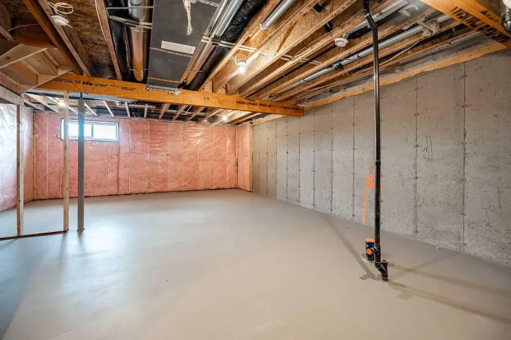 349 Dawson Wharf Road Chestermere AB T1X 2W4