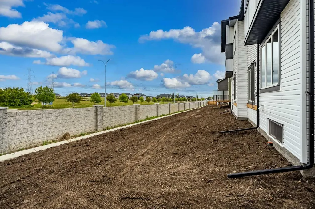 349 Dawson Wharf Road Chestermere AB T1X 2W4