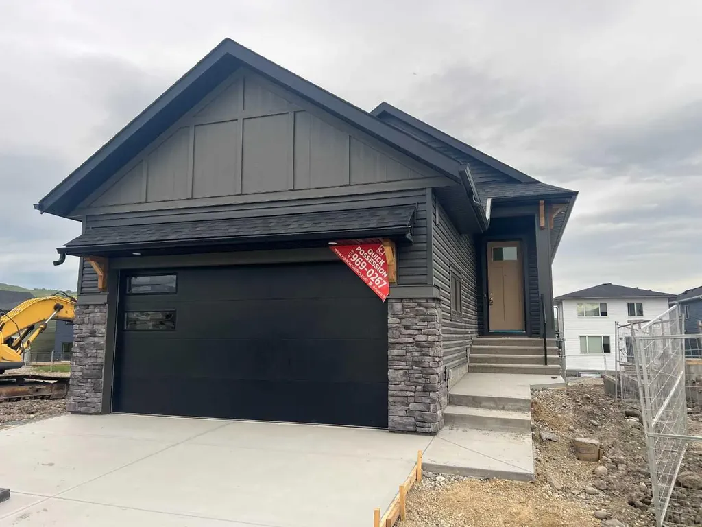 109 Quartz Crescent Cochrane AB T4C3G2