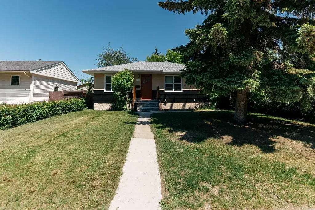 5418 37 Street Red Deer AB T4N 0W1