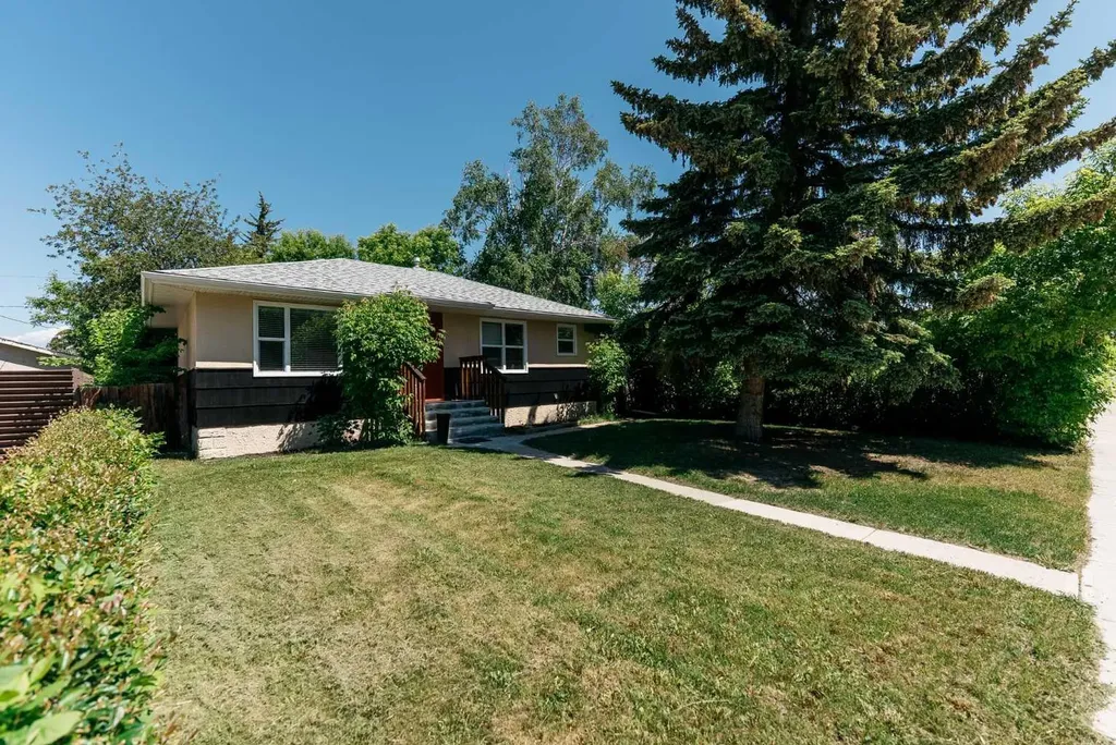 5418 37 Street Red Deer AB T4N 0W1