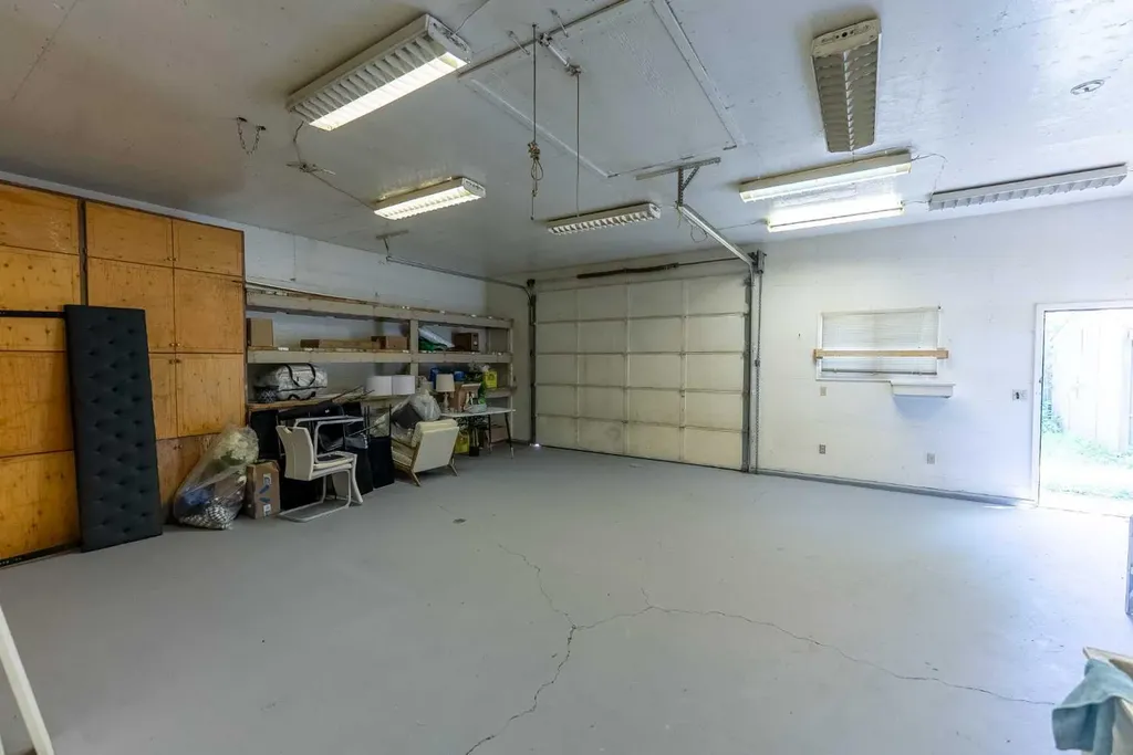 5418 37 Street Red Deer AB T4N 0W1