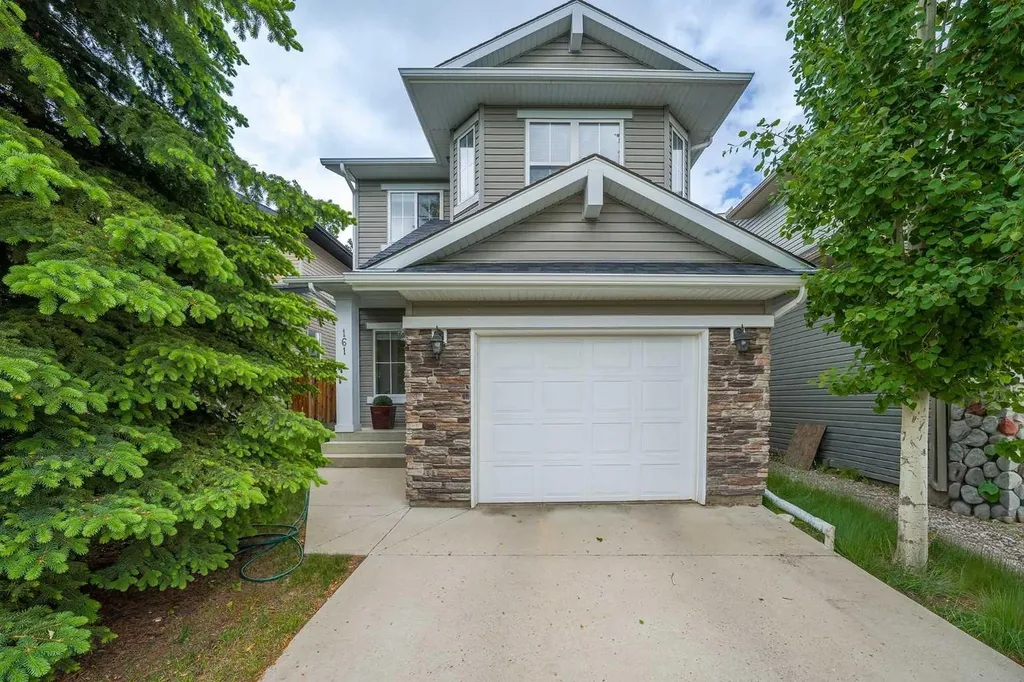 161 Everoak Gardens SW Calgary AB T2Y 0C6