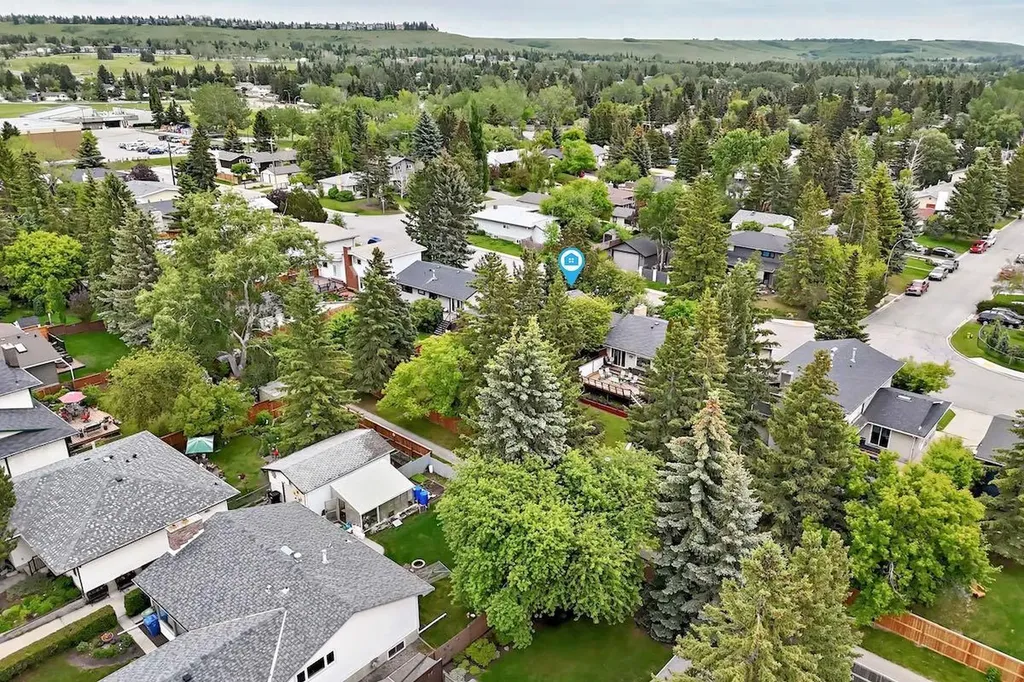 6539 54 Street NW Calgary AB T3A1R5