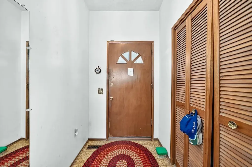 6539 54 Street NW Calgary AB T3A1R5