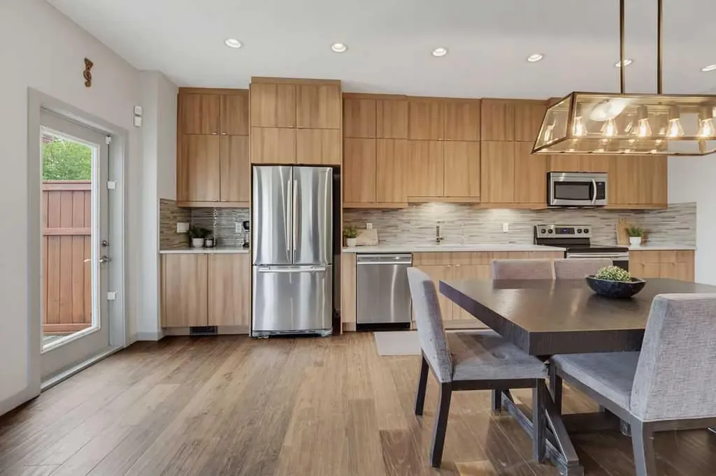 590 River Heights Crescent Cochrane AB T4C 0R9