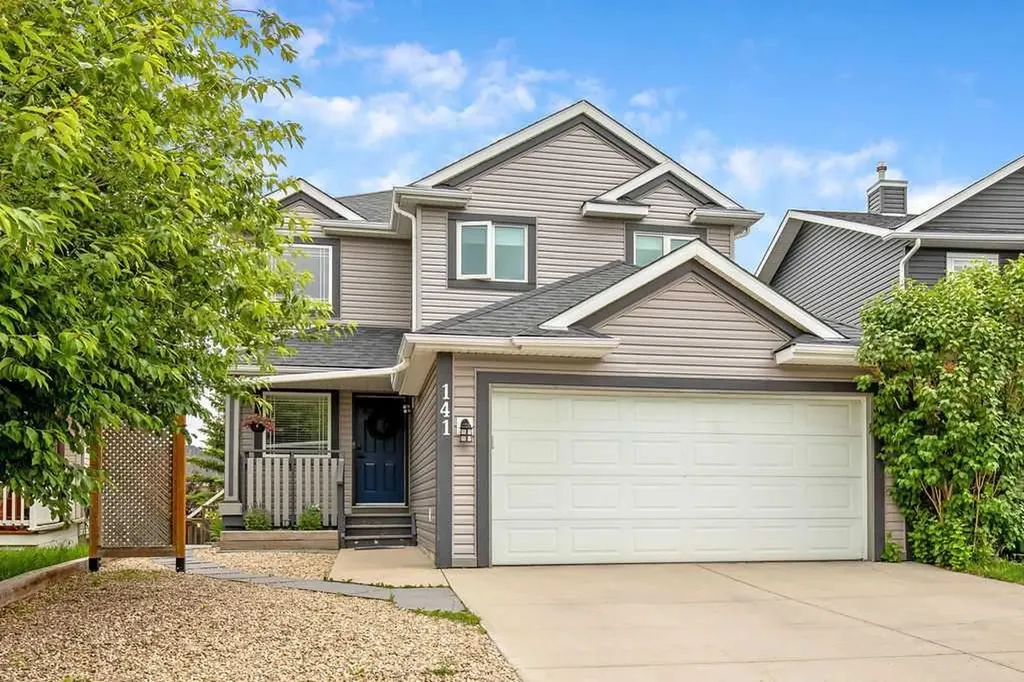 141 Somerset Circle SW Calgary AB T2Y 3P7