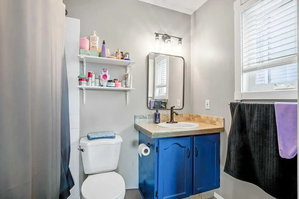 141 Somerset Circle SW Calgary AB T2Y 3P7