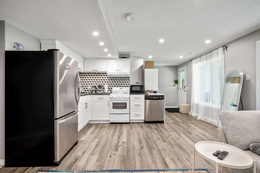 141 Somerset Circle SW Calgary AB T2Y 3P7