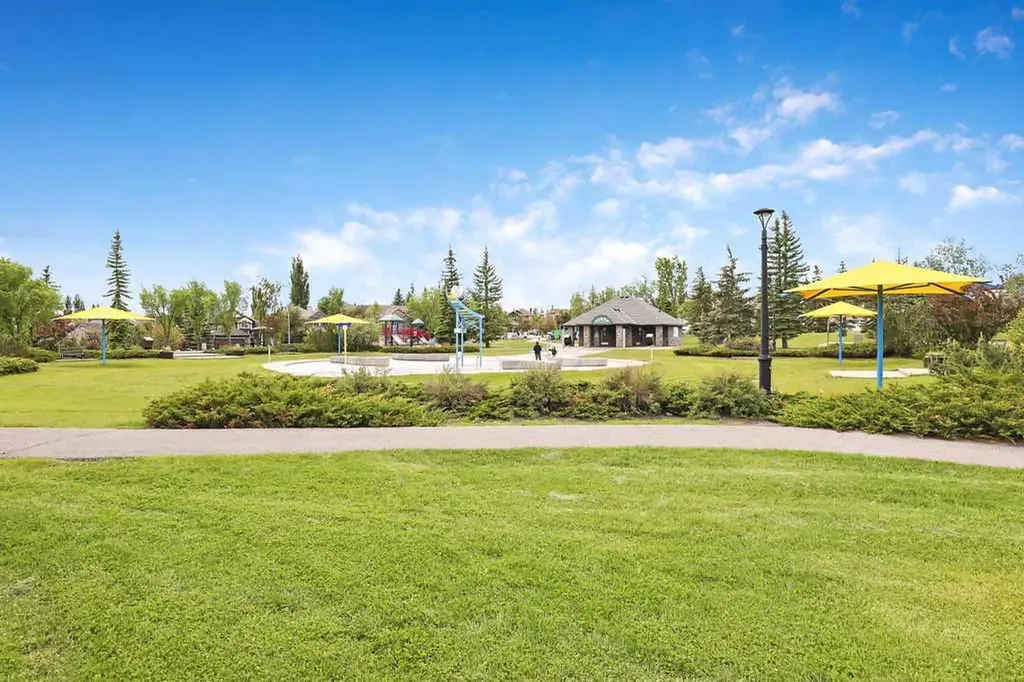 141 Somerset Circle SW Calgary AB T2Y 3P7