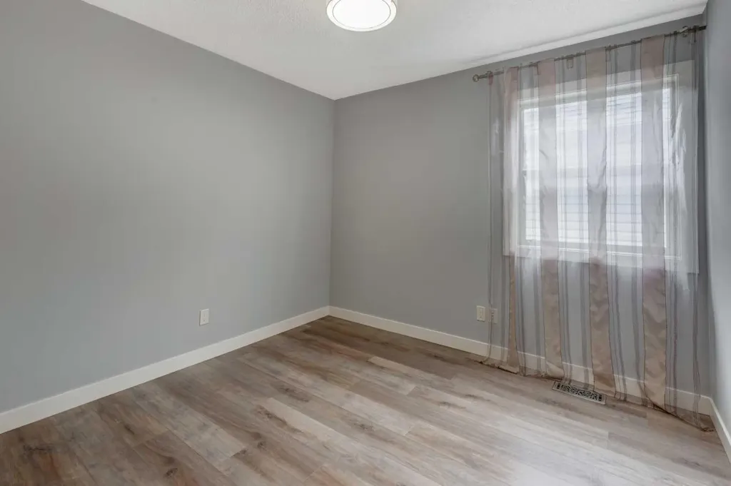 153 Chaparral Valley Mews SE Calgary AB T2X 0V9