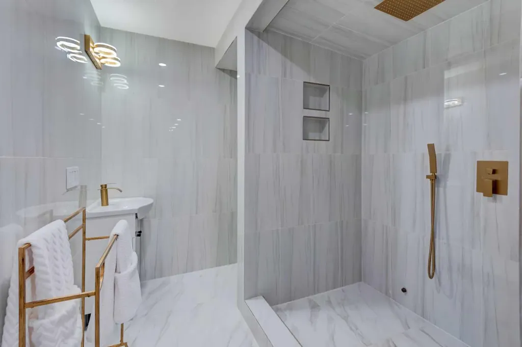153 Chaparral Valley Mews SE Calgary AB T2X 0V9