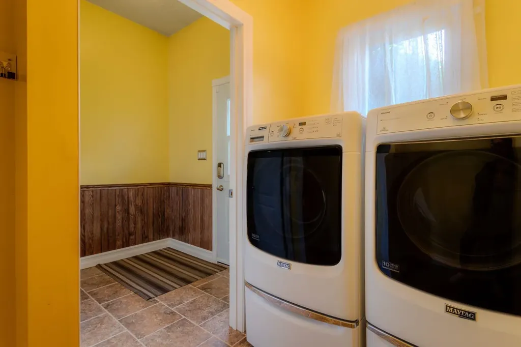 5318 39 Street Lloydminster AB T9V 1P6