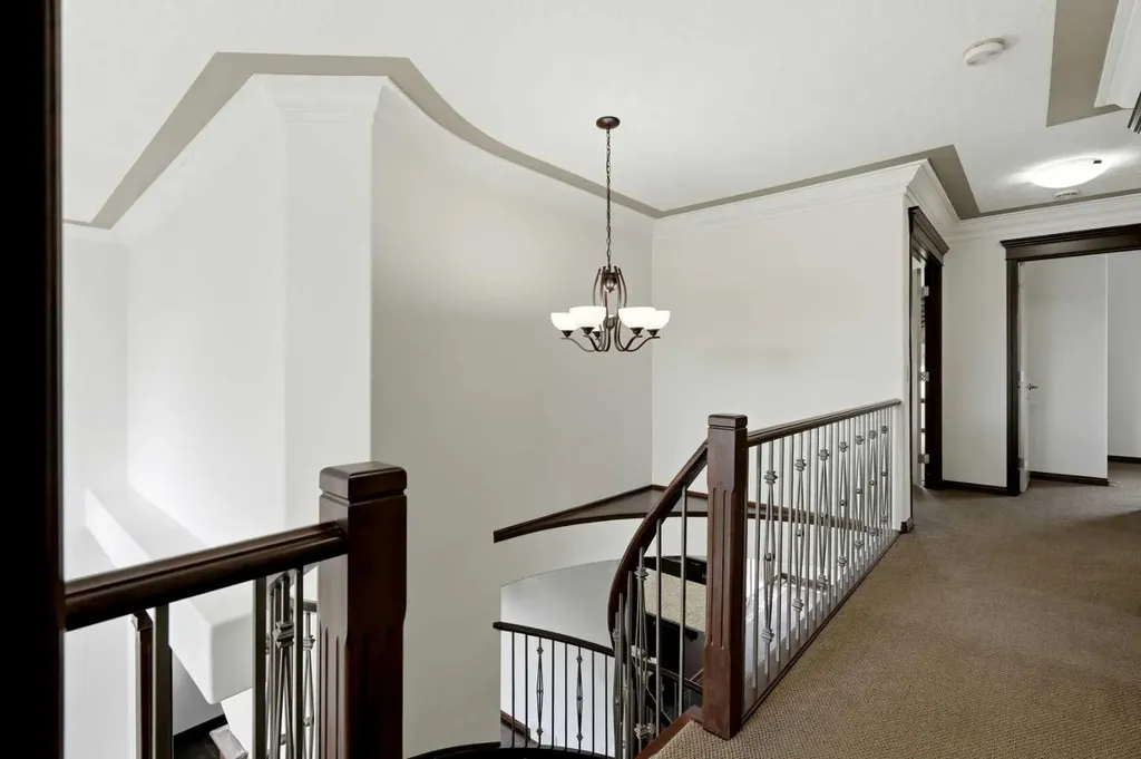 236 Parkmere Court Chestermere AB T1X 1V6