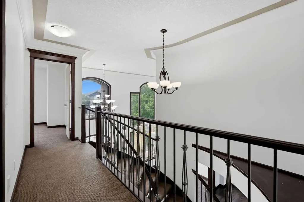 236 Parkmere Court Chestermere AB T1X 1V6