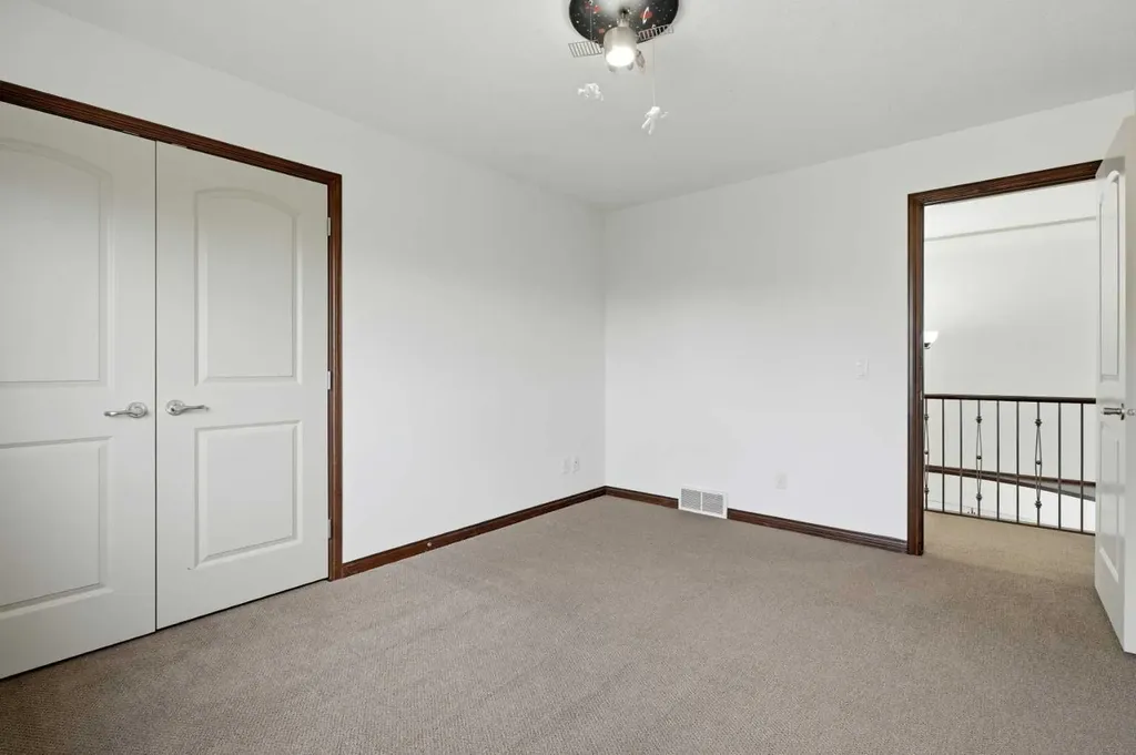 236 Parkmere Court Chestermere AB T1X 1V6