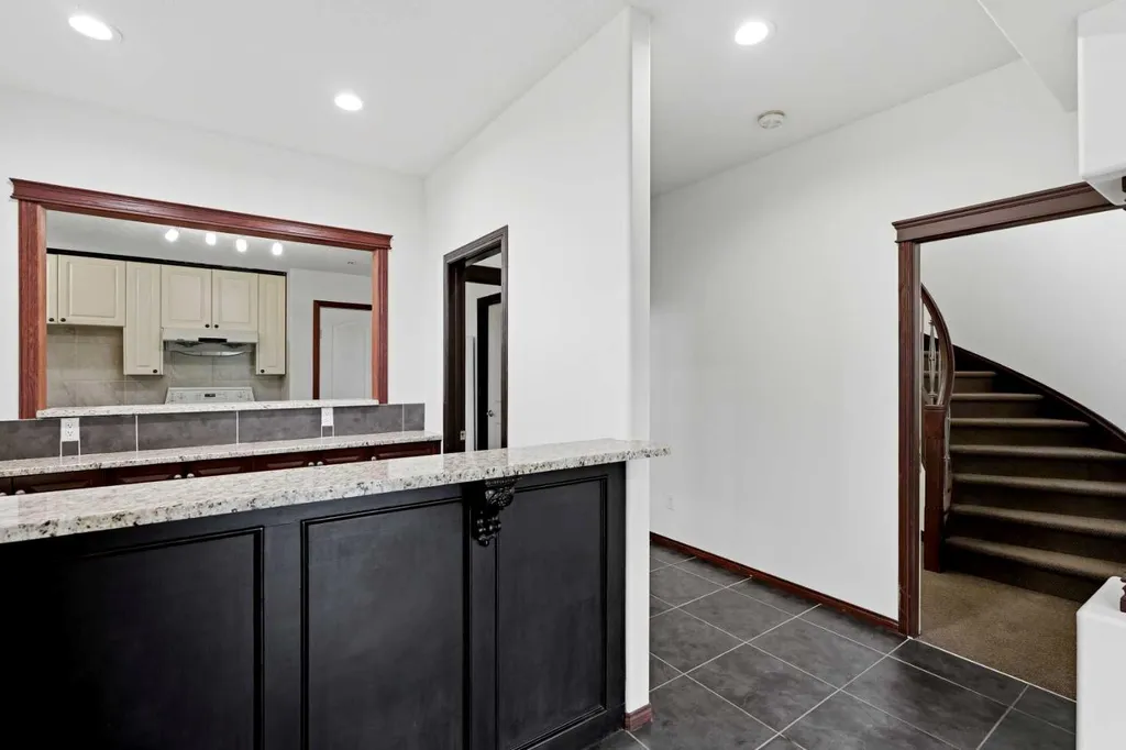 236 Parkmere Court Chestermere AB T1X 1V6