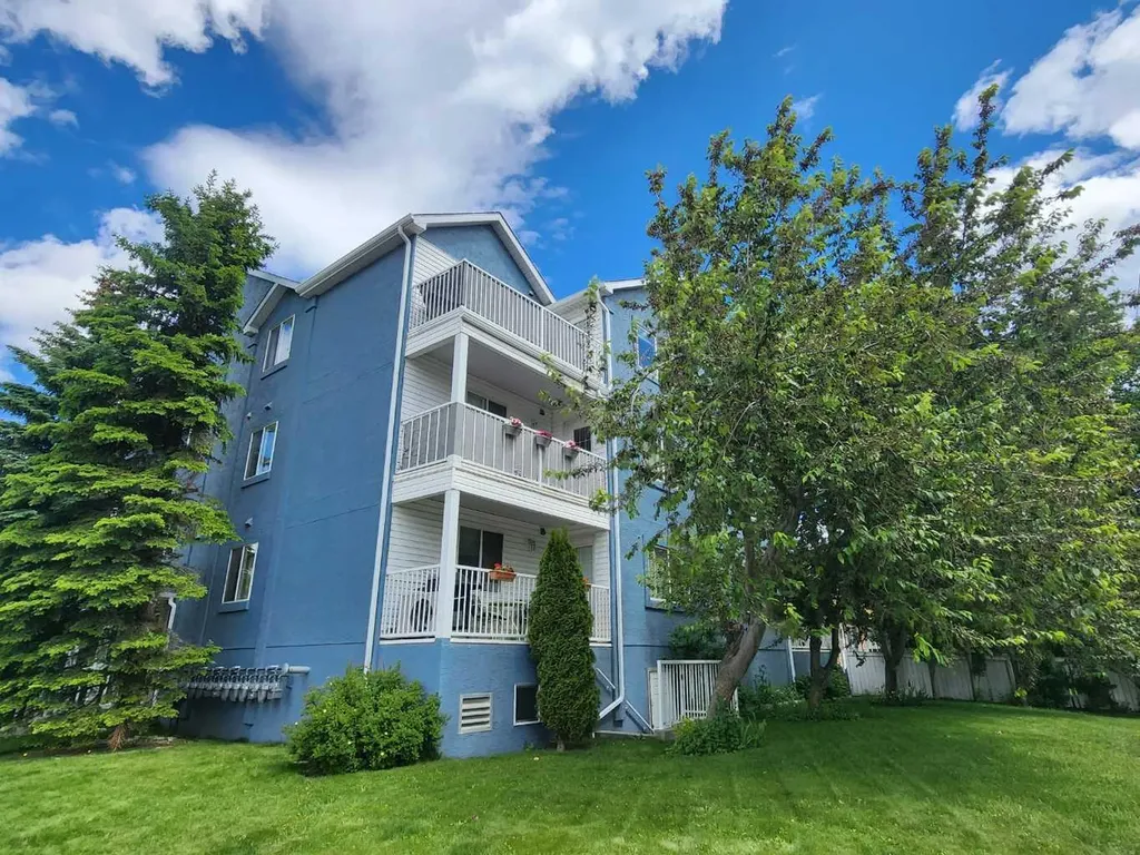 6148 Bowness Road NW Calgary AB T3B 0E1