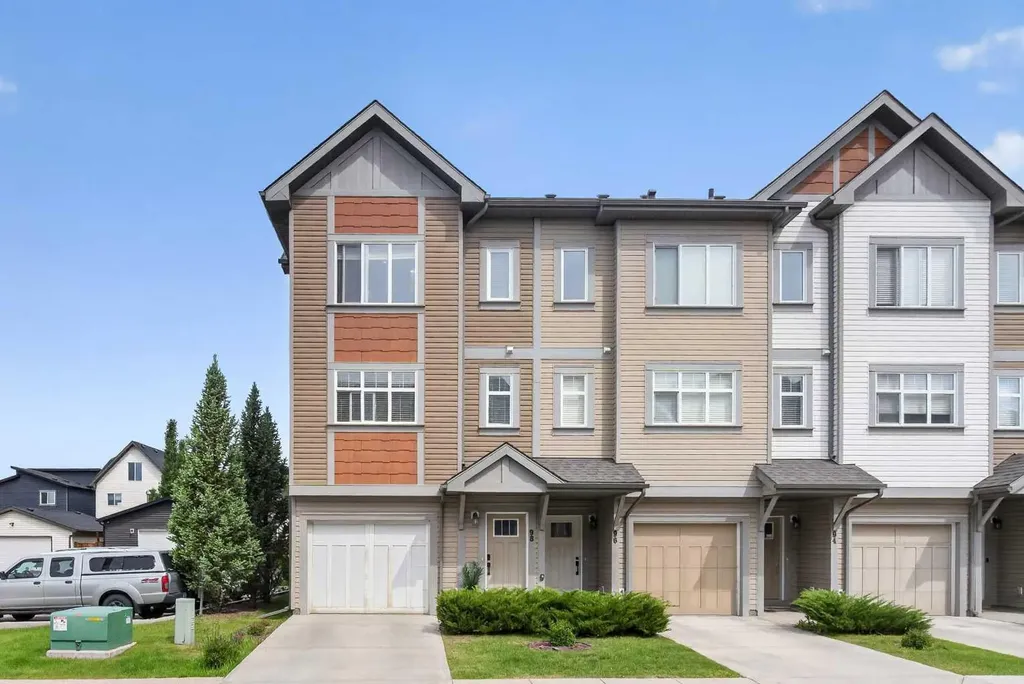 98 Copperstone Common SE Calgary AB T2Z 5E4