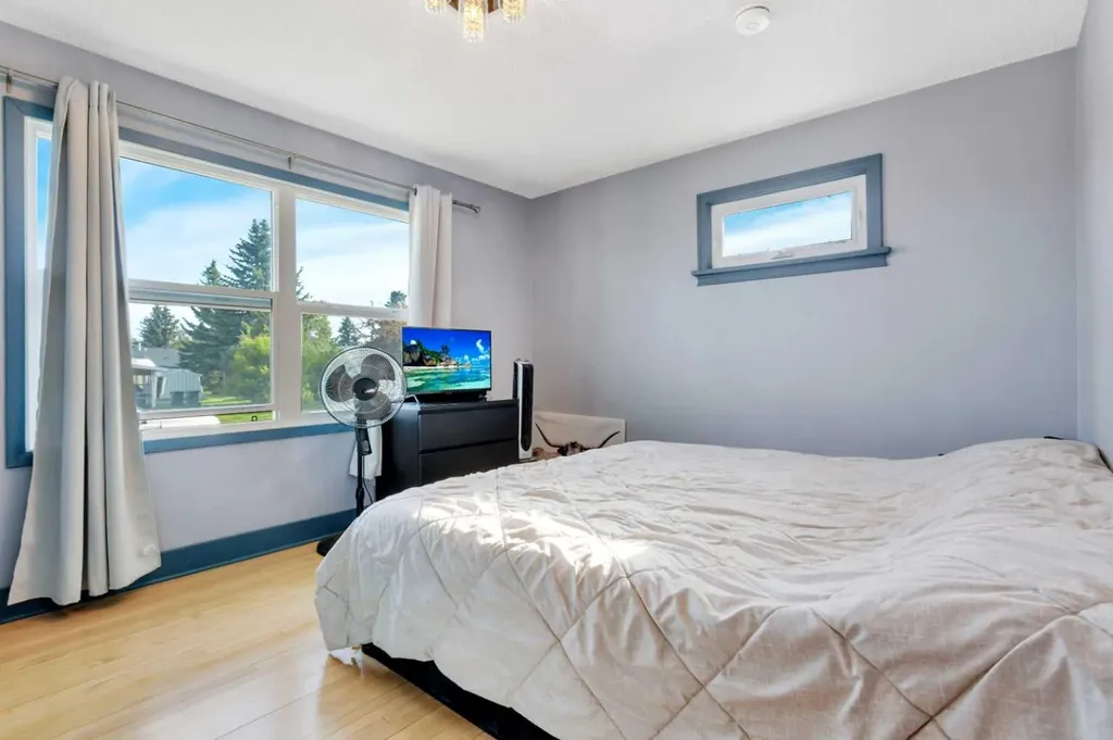 5012 62 Avenue Ponoka AB T4J 1E6