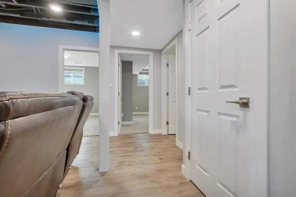 5012 62 Avenue Ponoka AB T4J 1E6