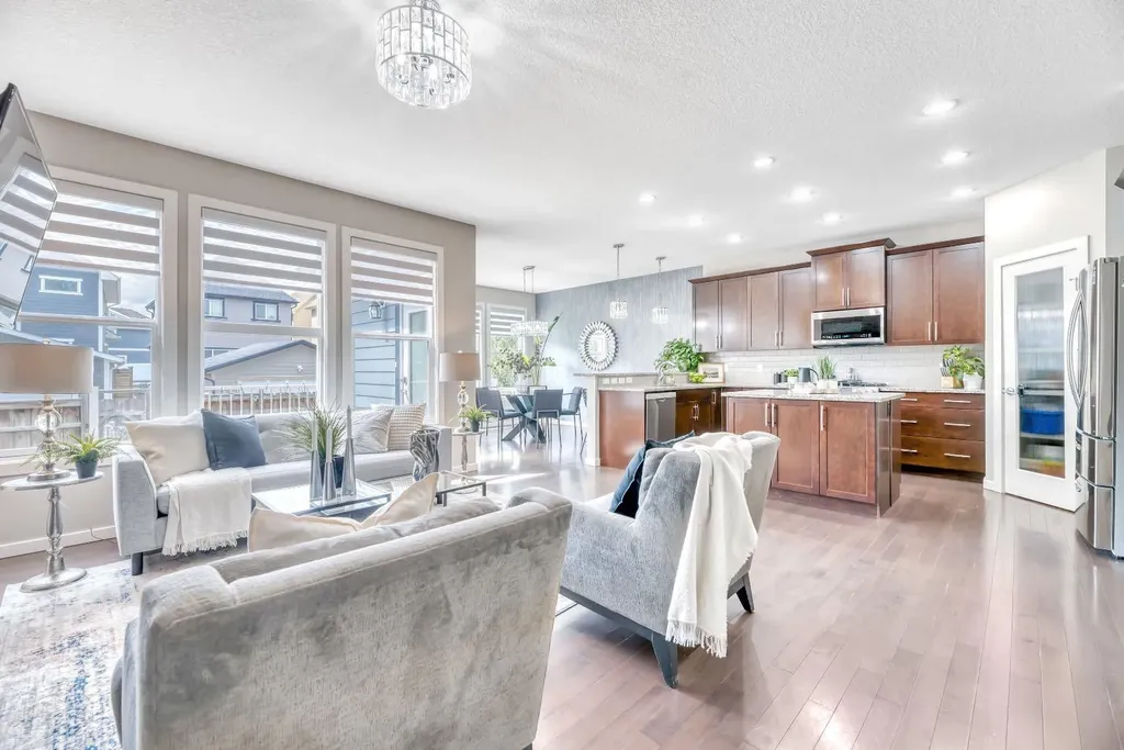 31 Mahogany Way SE Calgary AB T3M 1N4