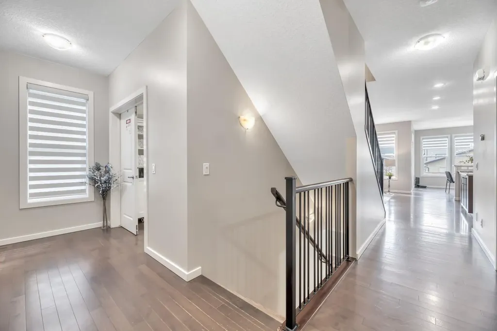 31 Mahogany Way SE Calgary AB T3M 1N4