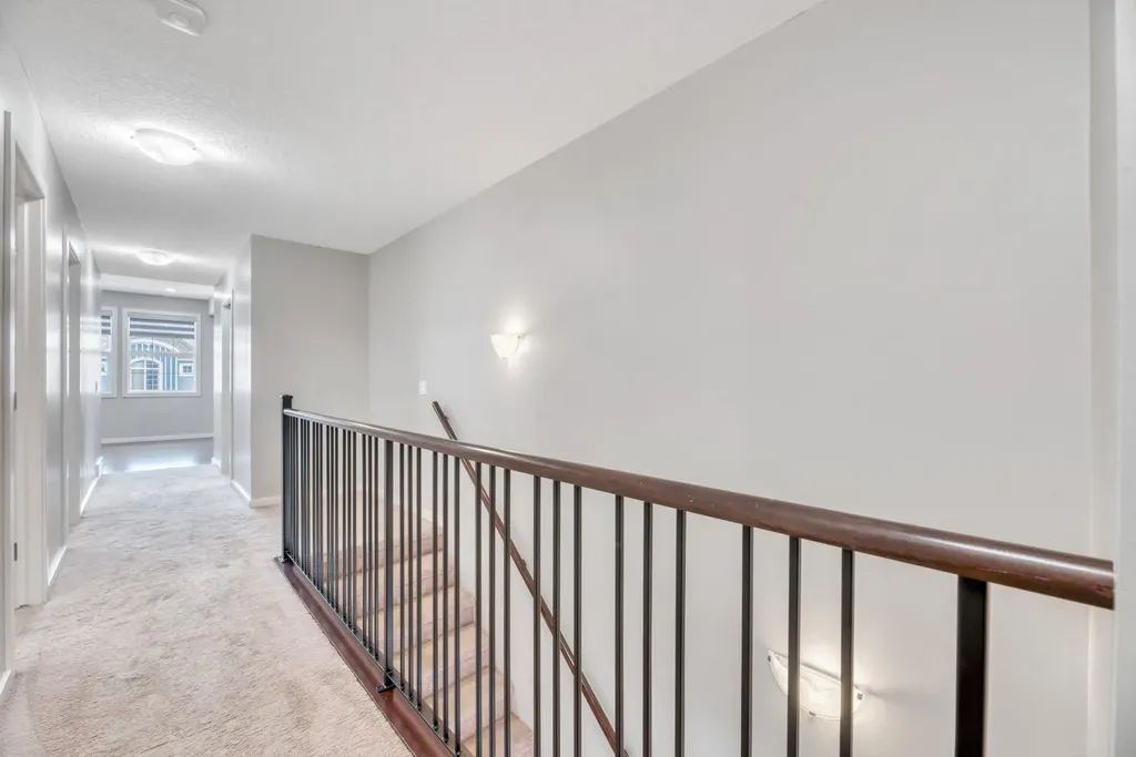 31 Mahogany Way SE Calgary AB T3M 1N4