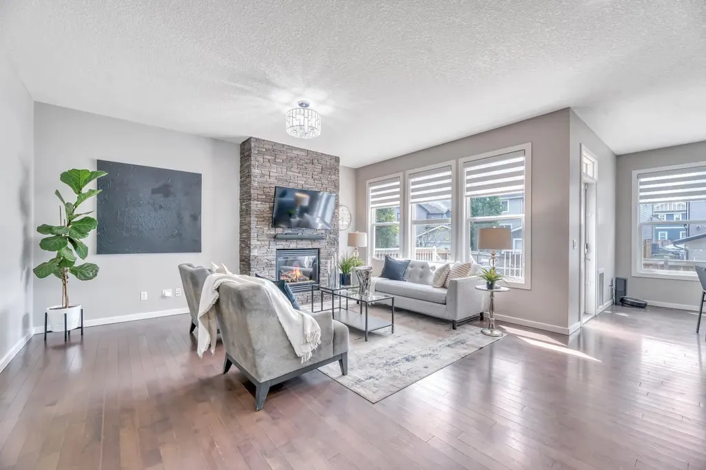 31 Mahogany Way SE Calgary AB T3M 1N4