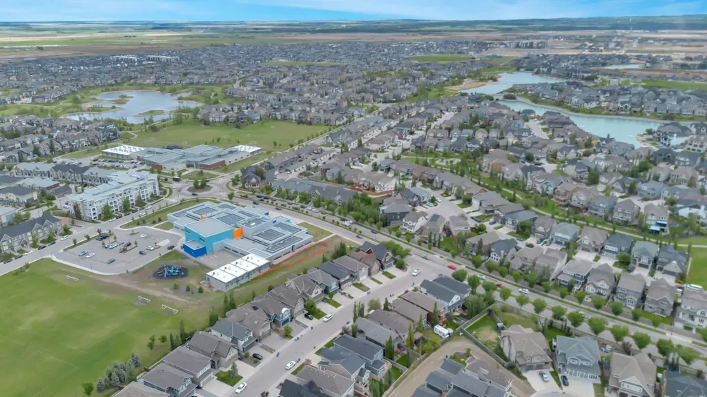 31 Mahogany Way SE Calgary AB T3M 1N4