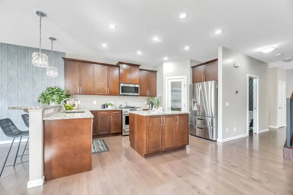 31 Mahogany Way SE Calgary AB T3M 1N4