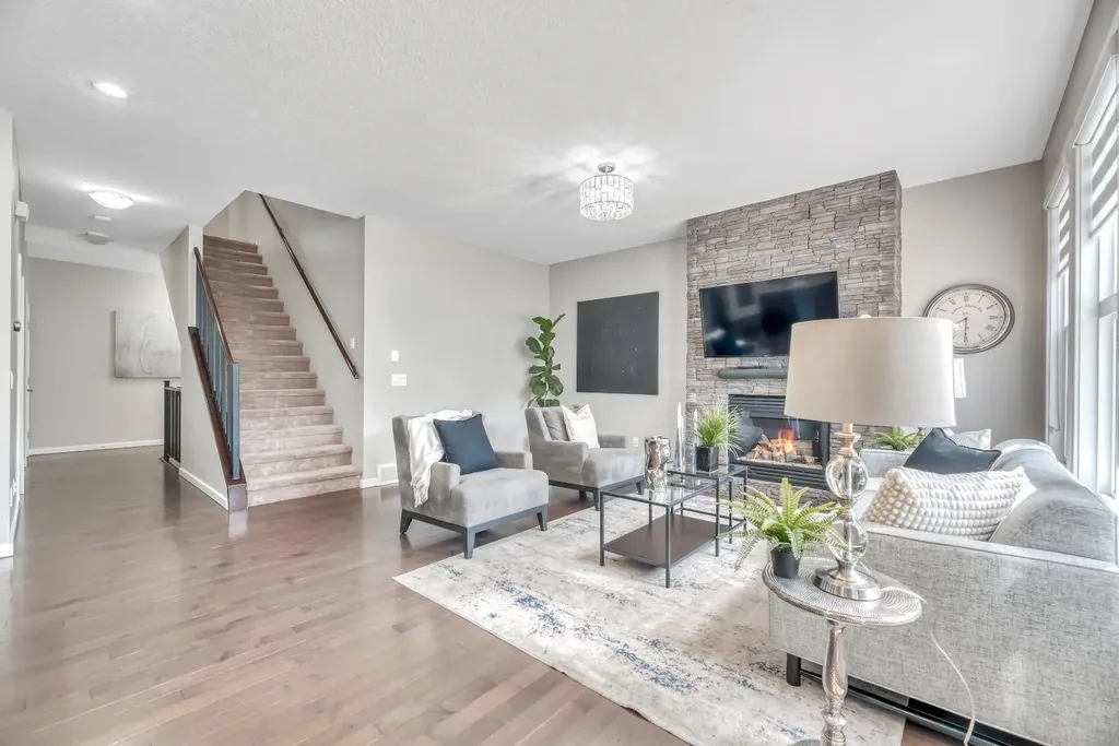 31 Mahogany Way SE Calgary AB T3M 1N4