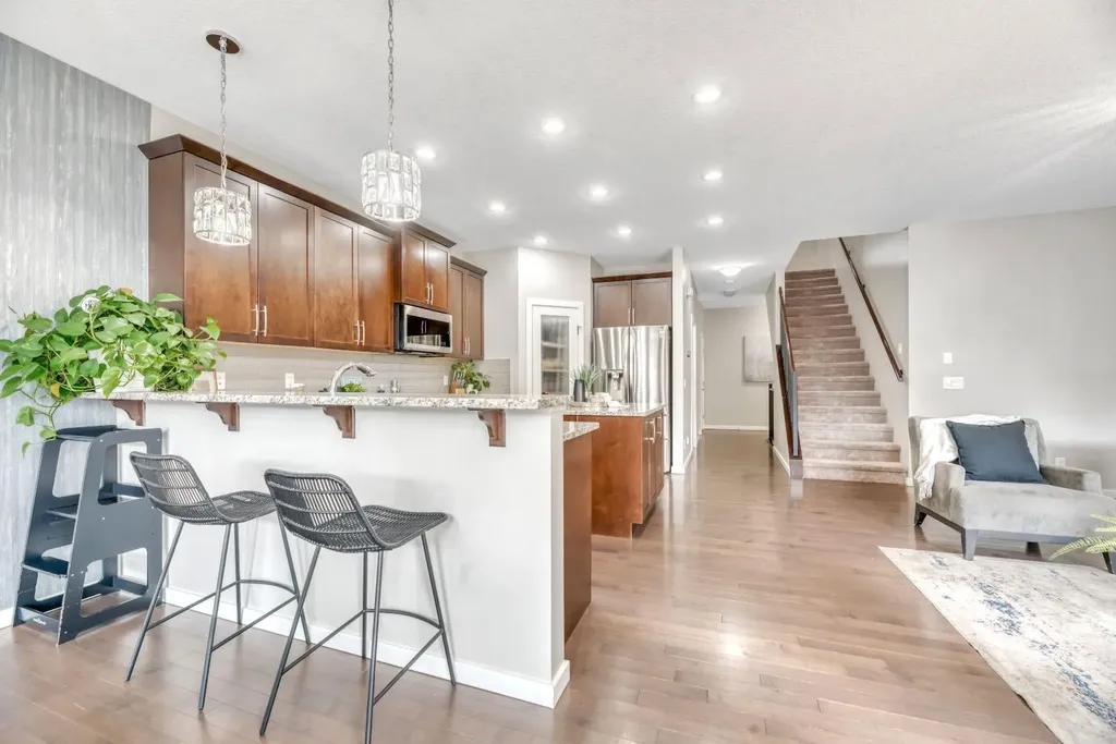 31 Mahogany Way SE Calgary AB T3M 1N4