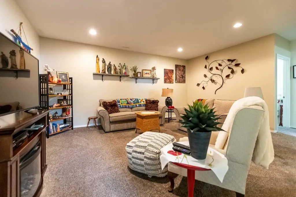 63 Vanier Drive Red Deer AB T4R 0G3