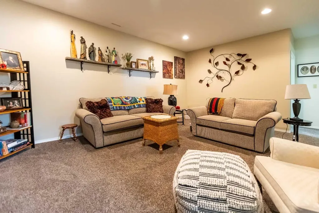 63 Vanier Drive Red Deer AB T4R 0G3