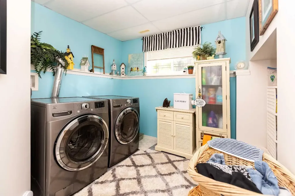 63 Vanier Drive Red Deer AB T4R 0G3