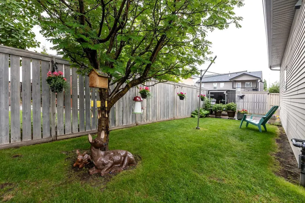 63 Vanier Drive Red Deer AB T4R 0G3