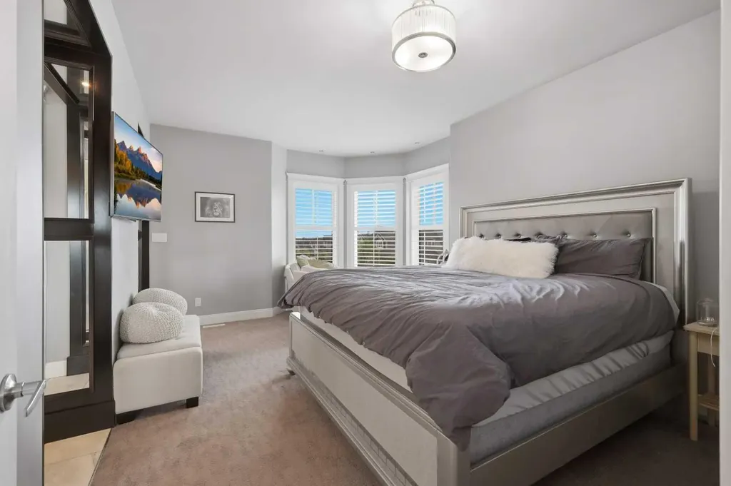 1 Rosewood Rise Sylvan Lake AB T4S 0G3