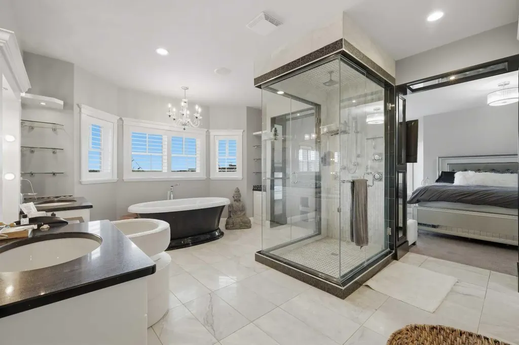 1 Rosewood Rise Sylvan Lake AB T4S 0G3