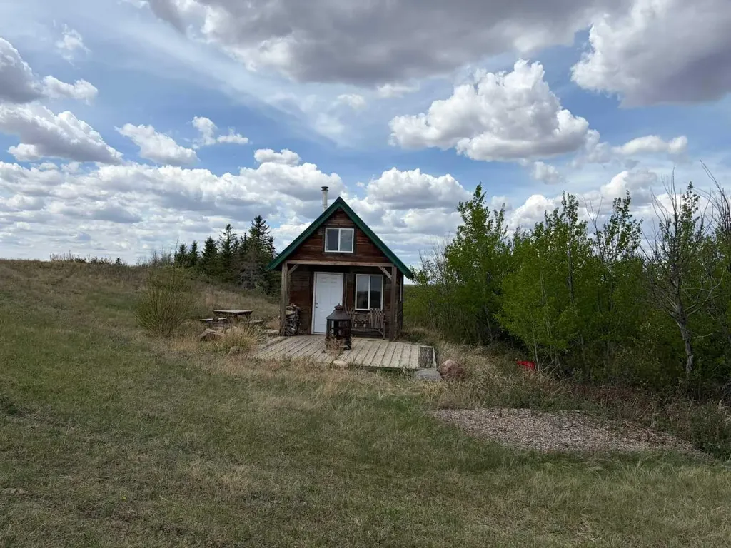 Range 180 434 Township Rural Camrose County AB T4V 2S8