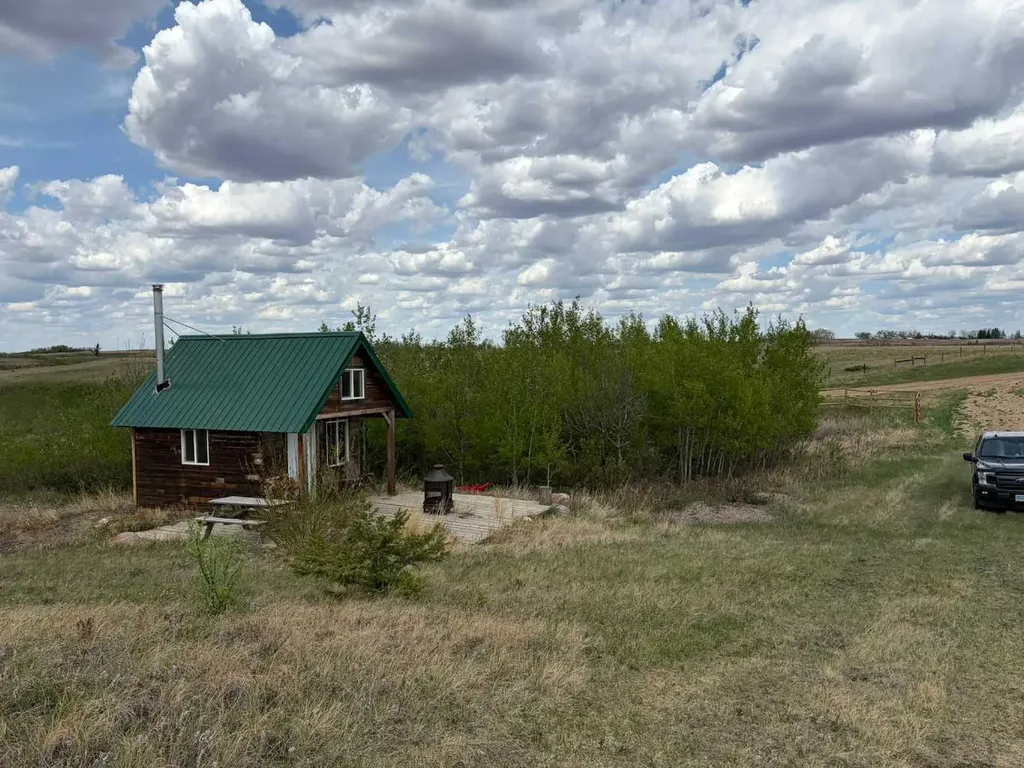 Range 180 431a Township Rural Camrose County AB T4V 2S8