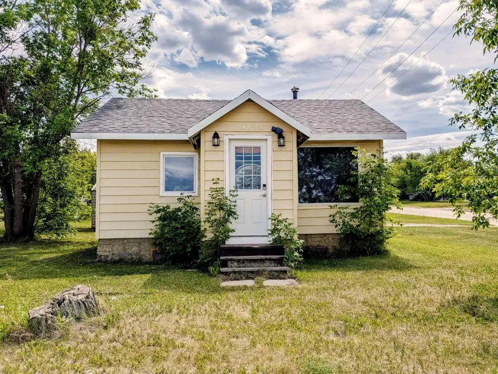4824 47 Avenue Spirit River AB T0H 3G0