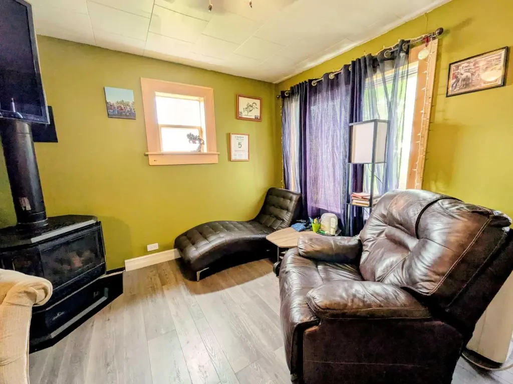 4824 47 Avenue Spirit River AB T0H 3G0
