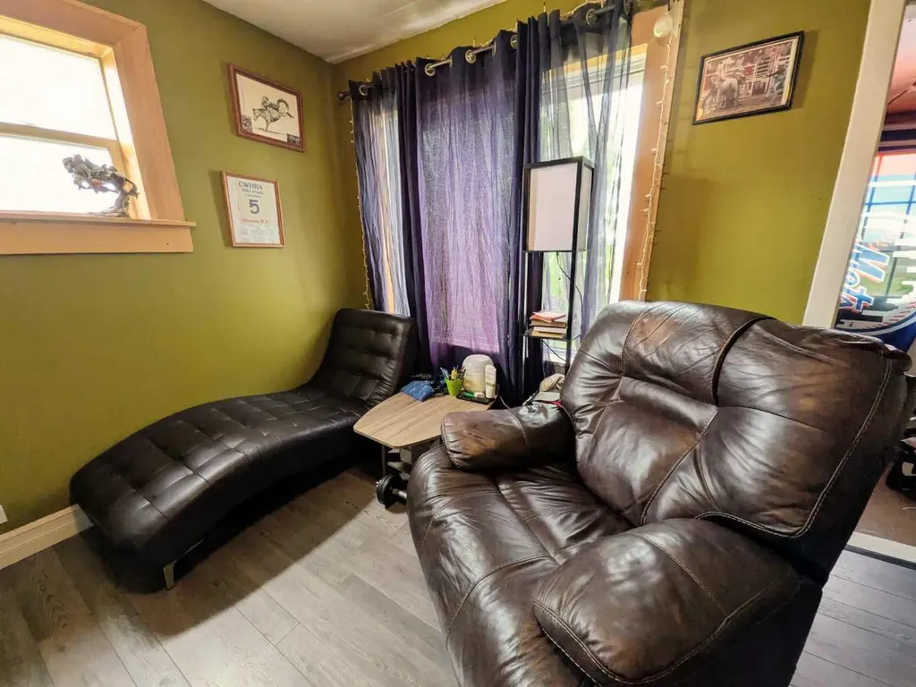 4824 47 Avenue Spirit River AB T0H 3G0