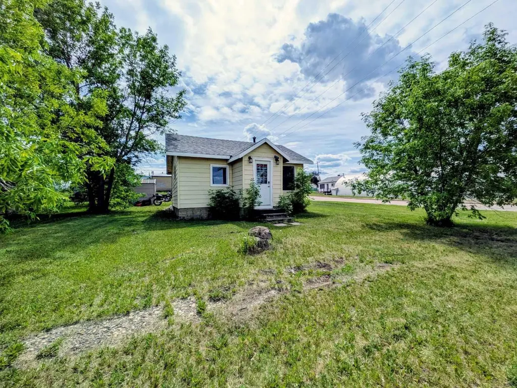 4824 47 Avenue Spirit River AB T0H 3G0
